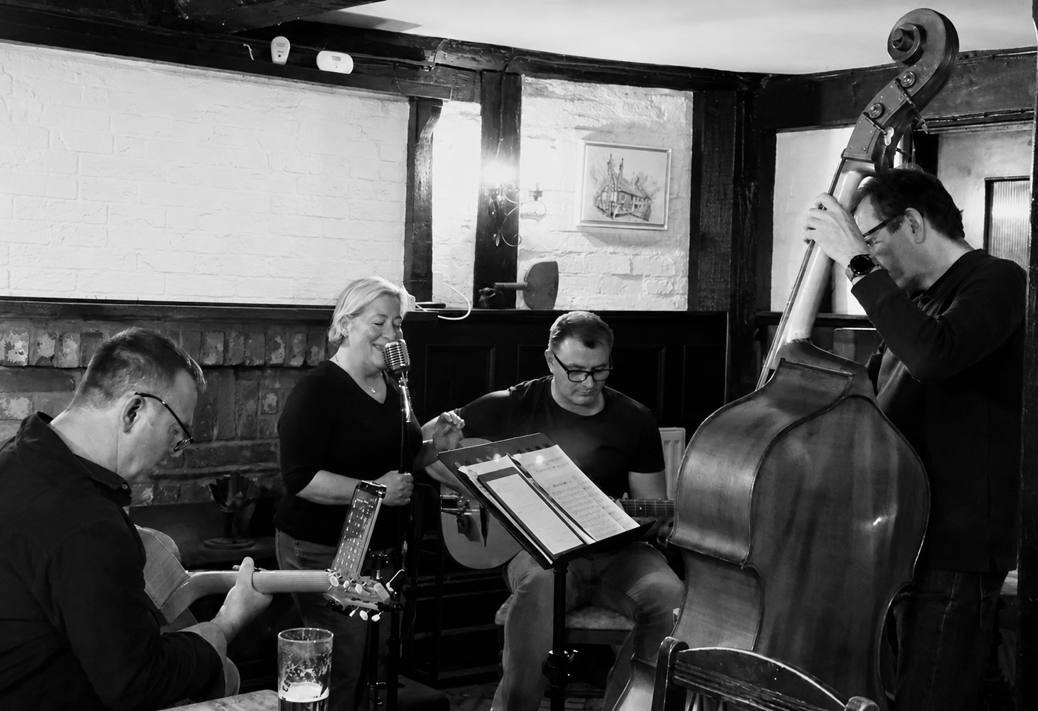 The Swing Gitan playing live